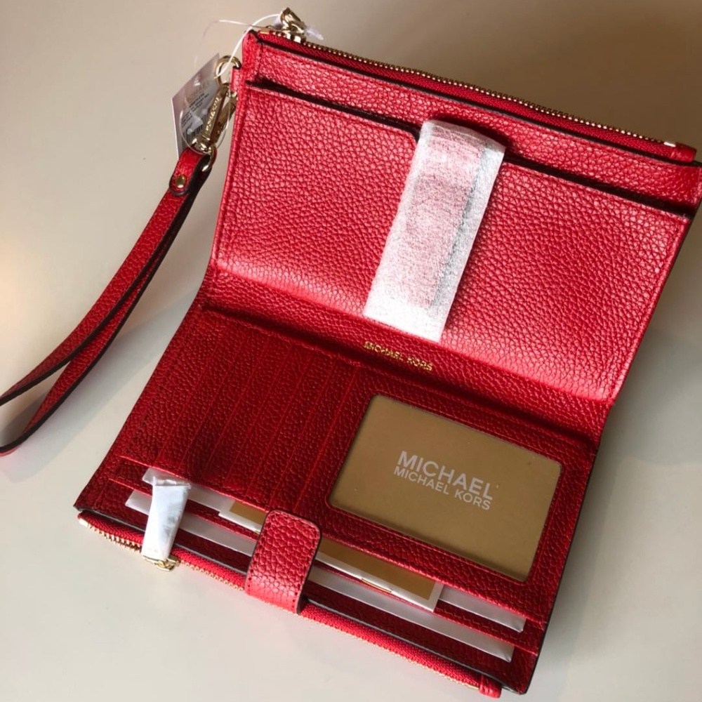 MK Adele smartphone wristlet bright red - Picture 6 of 6
